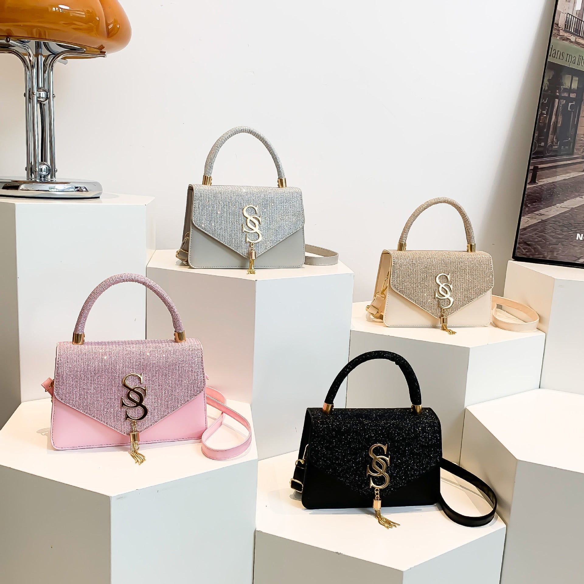How to Choose the Perfect Handbag for Any Occasion